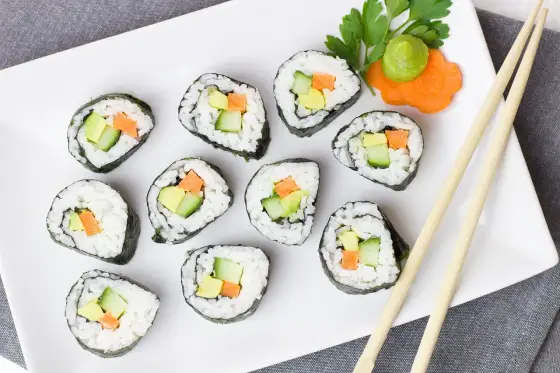 Co podać do sushi, by stworzyć dobrze wyważony zestaw?